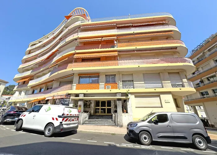 Center Massena * Menton
