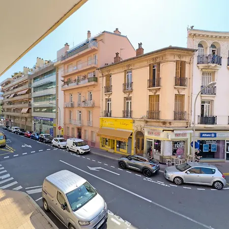 Center Massena * 芒通