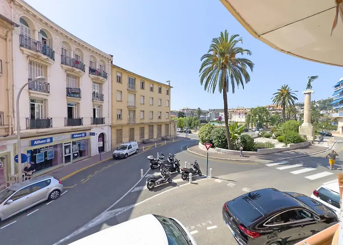 Center Massena 公寓